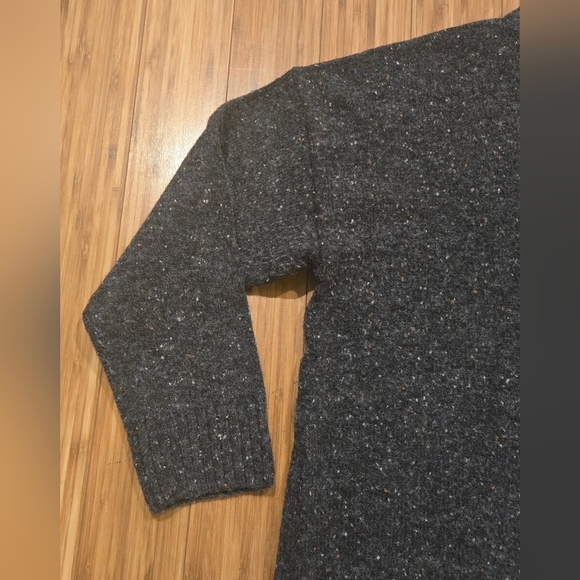 NWOT Well Worn Charcoal Sweater - Picture 4 of 10